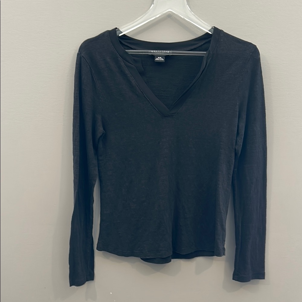 Sanctuary, long sleeve V-neck size M